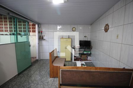 Casa à venda com 284m², 6 quartos e 3 vagasSala de TV casa 4