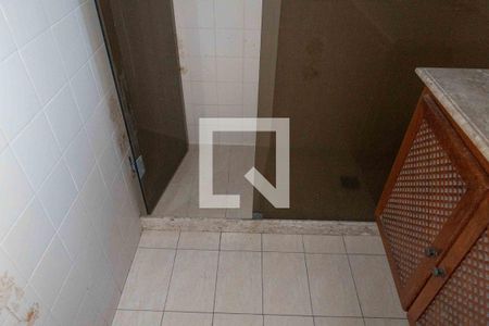 Apartamento à venda com 280m², 4 quartos e 1 vaga Apartamento à venda com 280m², 4 quartos e 1 vagaBanheiro da Suíte 2