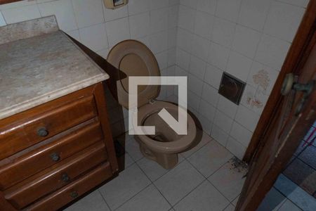 Apartamento à venda com 280m², 4 quartos e 1 vaga Apartamento à venda com 280m², 4 quartos e 1 vagaBanheiro da Suíte 2