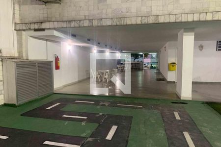 Apartamento à venda com 280m², 4 quartos e 1 vaga Apartamento à venda com 280m², 4 quartos e 1 vagaÁrea comum