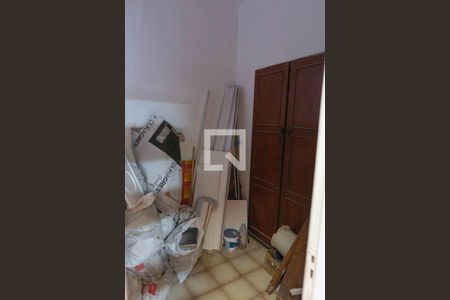 Apartamento à venda com 280m², 4 quartos e 1 vaga Apartamento à venda com 280m², 4 quartos e 1 vagaQuarto de Serviço