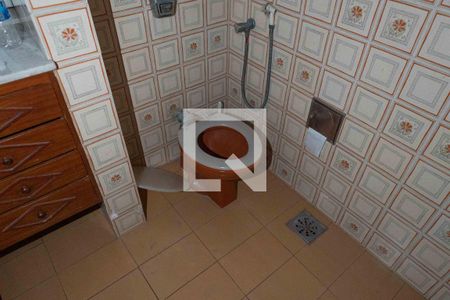 Apartamento à venda com 280m², 4 quartos e 1 vaga Apartamento à venda com 280m², 4 quartos e 1 vagaBanheiro Social