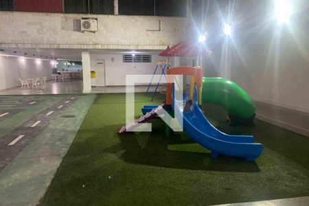 Apartamento à venda com 280m², 4 quartos e 1 vaga Apartamento à venda com 280m², 4 quartos e 1 vagaÁrea comum