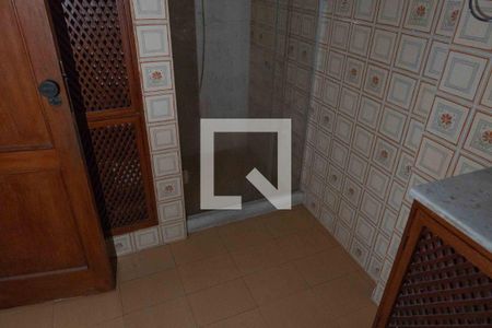 Apartamento à venda com 280m², 4 quartos e 1 vaga Apartamento à venda com 280m², 4 quartos e 1 vagaBanheiro Social