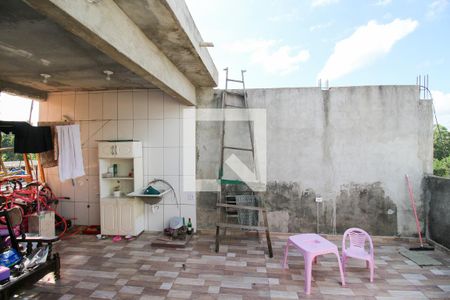 Casa à venda com 360m², 4 quartos e 2 vagas Casa à venda com 360m², 4 quartos e 2 vagasÁrea de Serviço / Varanda