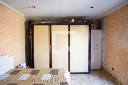Casa à venda com 360m², 4 quartos e 2 vagas Casa à venda com 360m², 4 quartos e 2 vagasQuarto 3 / Suíte