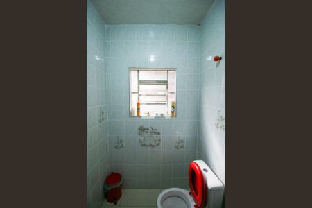Casa à venda com 360m², 4 quartos e 2 vagas Casa à venda com 360m², 4 quartos e 2 vagasBanheiro 2