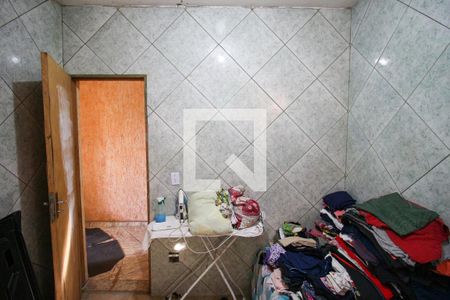 Casa à venda com 360m², 4 quartos e 2 vagas Casa à venda com 360m², 4 quartos e 2 vagasBanheiro Suíte