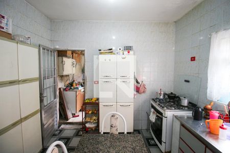 Casa à venda com 360m², 4 quartos e 2 vagas Casa à venda com 360m², 4 quartos e 2 vagasCozinha