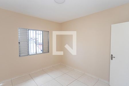 Quarto 2 de casa para alugar com 2 quartos, 100m² em Vila Ramos, São Paulo