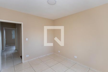 Quarto 2 de casa para alugar com 2 quartos, 100m² em Vila Ramos, São Paulo