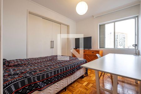 Quarto 2 de apartamento para alugar com 2 quartos, 86m² em Sumaré, São Paulo