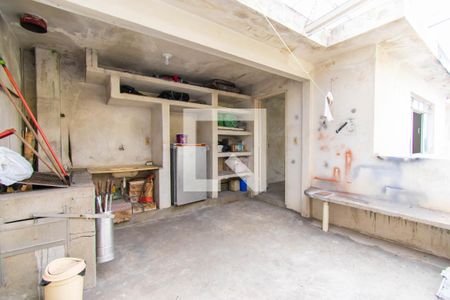 Casa à venda com 165m², 2 quartos e 1 vagaQuintal