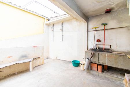 Casa à venda com 165m², 2 quartos e 1 vagaQuintal