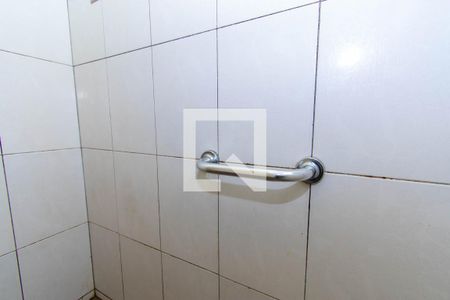 Casa à venda com 165m², 2 quartos e 1 vagaBanheiro 