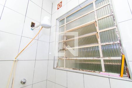 Casa à venda com 165m², 2 quartos e 1 vagaBanheiro 