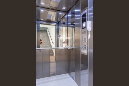 Apartamento à venda com 87m², 2 quartos e 1 vaga Apartamento à venda com 87m², 2 quartos e 1 vagaÁrea comum - Garagem (Elevador)