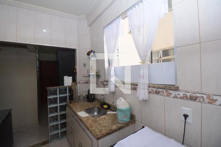 Apartamento à venda com 90m², 2 quartos e sem vagaCozinha e Área de Serviço