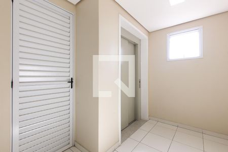Apartamento à venda com 50m², 2 quartos e 1 vaga Apartamento à venda com 50m², 2 quartos e 1 vagaHall - Elevador