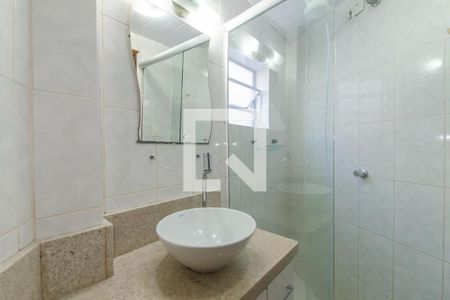 Apartamento para alugar com 60m², 2 quartos e sem vagaBanheiro