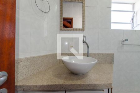 Apartamento para alugar com 60m², 2 quartos e sem vagaBanheiro da suíte