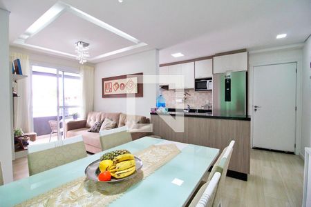 Sala de apartamento à venda com 2 quartos, 65m² em Vila Curuçá, Santo André