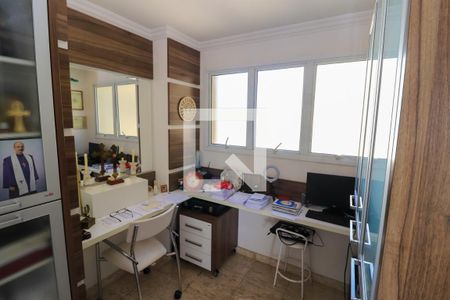 Apartamento à venda com 356m², 4 quartos e 4 vagasEscritório
