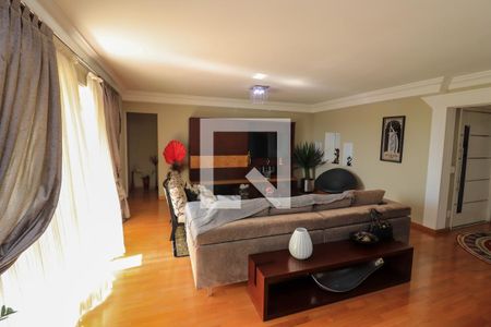 Sala de TV de apartamento à venda com 4 quartos, 356m² em Vila Gomes Cardim, São Paulo