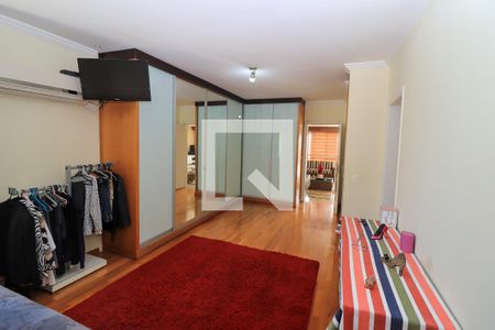 Apartamento à venda com 356m², 4 quartos e 4 vagasQuarto 4 - Suíte