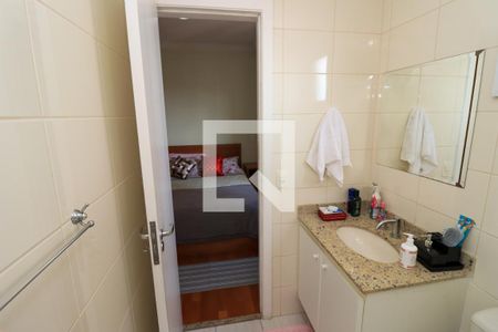 Apartamento à venda com 356m², 4 quartos e 4 vagasBanheiro da Suíte 3