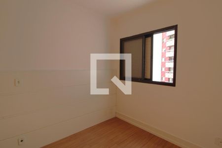 Suíte de apartamento à venda com 3 quartos, 77m² em Vila Campo Grande, São Paulo