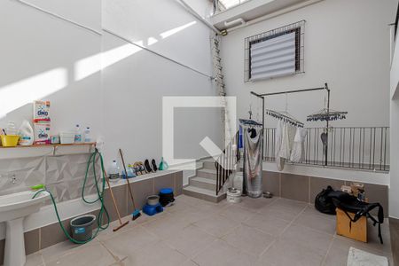 Casa à venda com 296m², 3 quartos e 3 vagasQuinta - Área de Serviço Casa 3