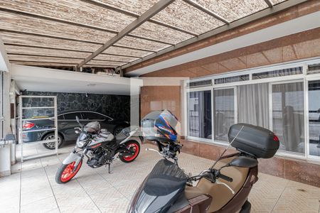 Casa à venda com 296m², 3 quartos e 3 vagasGaragem