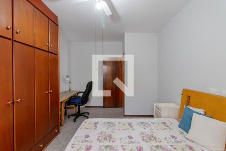 Casa à venda com 296m², 3 quartos e 3 vagasSuíte Casa 2