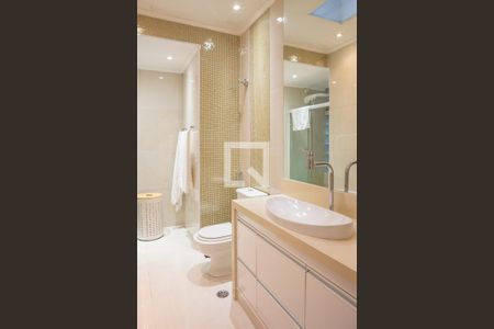 Casa para alugar com 300m², 3 quartos e 4 vagas Casa para alugar com 300m², 3 quartos e 4 vagasBanheiro 1