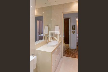 Casa para alugar com 300m², 3 quartos e 4 vagas Casa para alugar com 300m², 3 quartos e 4 vagasBanheiro 1