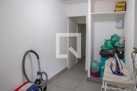 Casa para alugar com 300m², 3 quartos e 4 vagas Casa para alugar com 300m², 3 quartos e 4 vagasEscritório