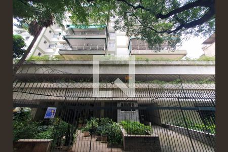 Apartamento à venda com 119m², 3 quartos e 2 vagas Apartamento à venda com 119m², 3 quartos e 2 vagasFachada