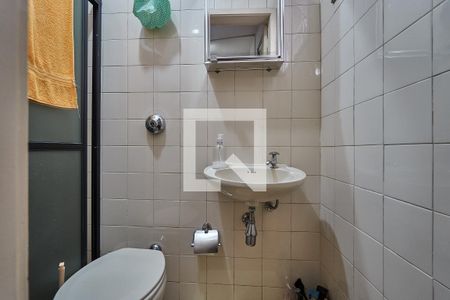 Apartamento à venda com 119m², 3 quartos e 2 vagas Apartamento à venda com 119m², 3 quartos e 2 vagasBanheiro de Serviço