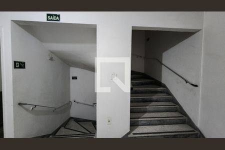 Apartamento para alugar com 125m², 3 quartos e 1 vagaEscada