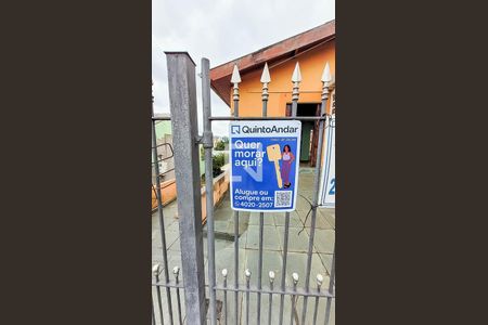 Casa à venda com 160m², 4 quartos e 3 vagas Casa à venda com 160m², 4 quartos e 3 vagasFachada