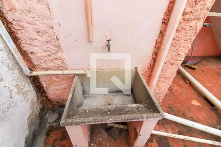 Casa à venda com 160m², 4 quartos e 3 vagas Casa à venda com 160m², 4 quartos e 3 vagasQuintal - Área de Serviço 2