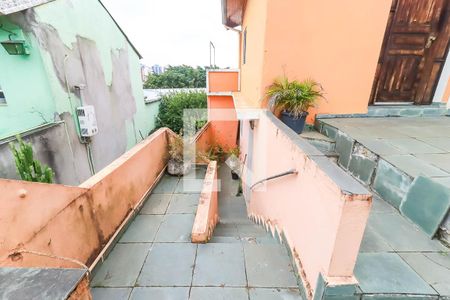 Casa à venda com 160m², 4 quartos e 3 vagas Casa à venda com 160m², 4 quartos e 3 vagasEntrada