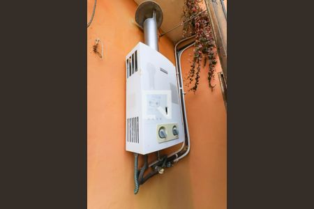 Casa à venda com 160m², 4 quartos e 3 vagas Casa à venda com 160m², 4 quartos e 3 vagasAquecedor