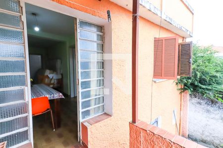 Casa à venda com 160m², 4 quartos e 3 vagas Casa à venda com 160m², 4 quartos e 3 vagasQuintal