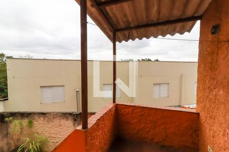 Casa à venda com 160m², 4 quartos e 3 vagas Casa à venda com 160m², 4 quartos e 3 vagasQuintal