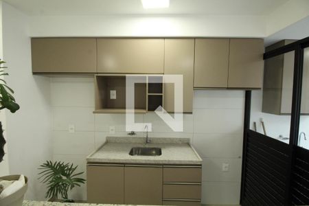 Cozinha de apartamento à venda com 2 quartos, 49m² em Vila Gustavo, São Paulo
