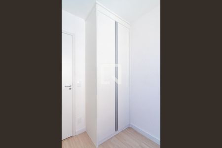 Quarto 1 - Armários de apartamento para alugar com 2 quartos, 38m² em Jardim Oriental, São Paulo