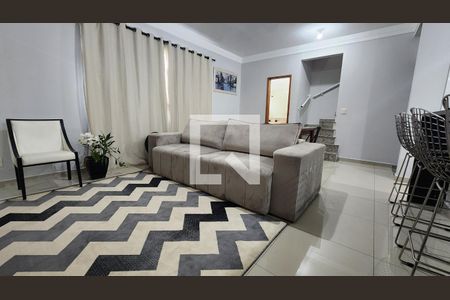 Sala de casa de condomínio para alugar com 3 quartos, 130m² em Boqueirão, Santos