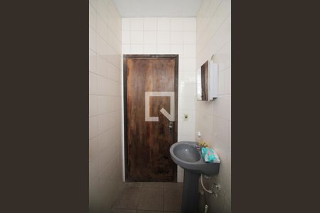 Banheiro Social de casa à venda com 2 quartos, 300m² em Jardim Lavinia, São Bernardo do Campo